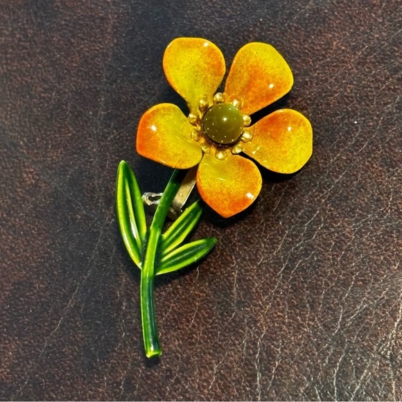 Jewelry - Enamel flower brooch vintage clip on earrings